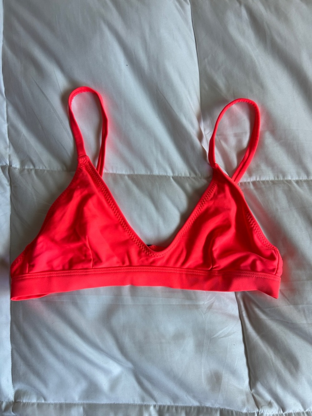 White fox Boutique.Neon Coral Pink Bikini top. M
